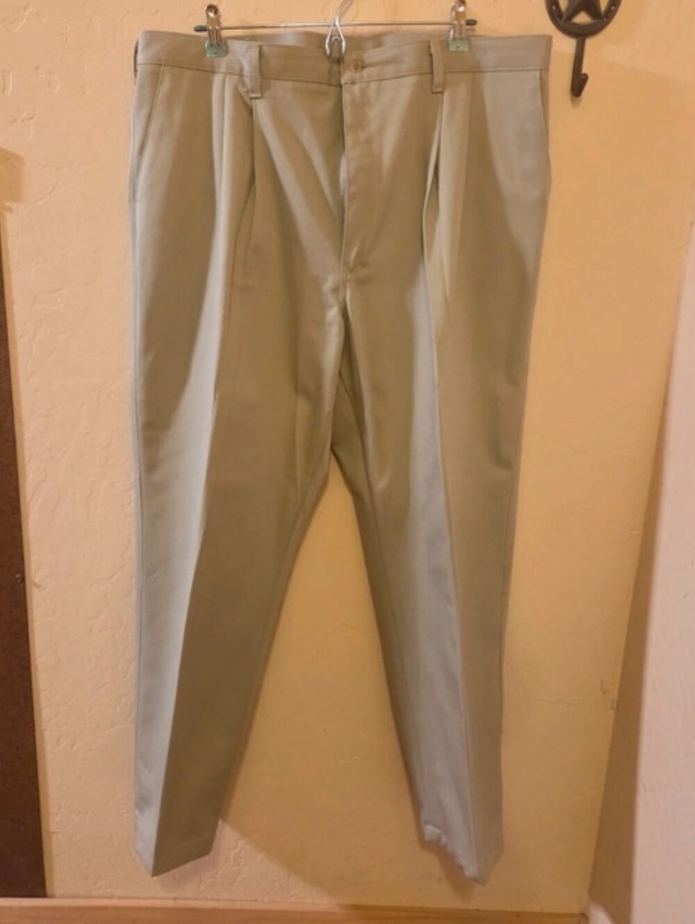 Wrangler Dress Riatas 40x30